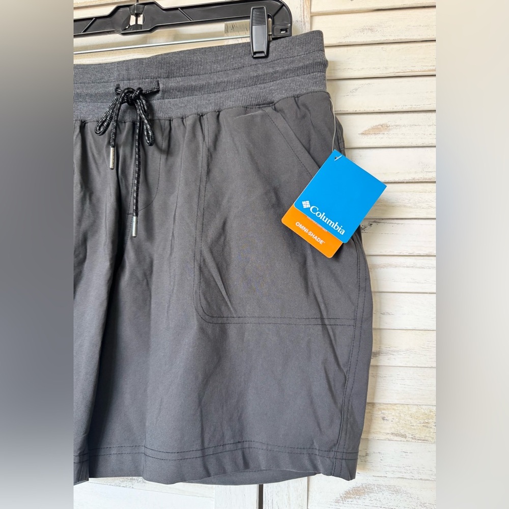 NWT -Columbia Gavin Ridge Pull-on Short Women Large Gray 8" Inseam Cargo Pocket - Picture 3 of 9